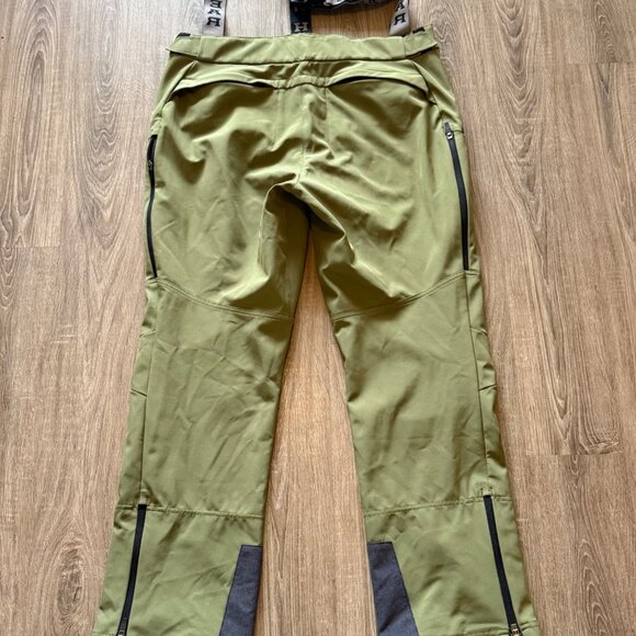 Alaskan HardGear by Duluth Trading Co. Men’s Overalls, Green & Black, Large - Picture 2 of 9